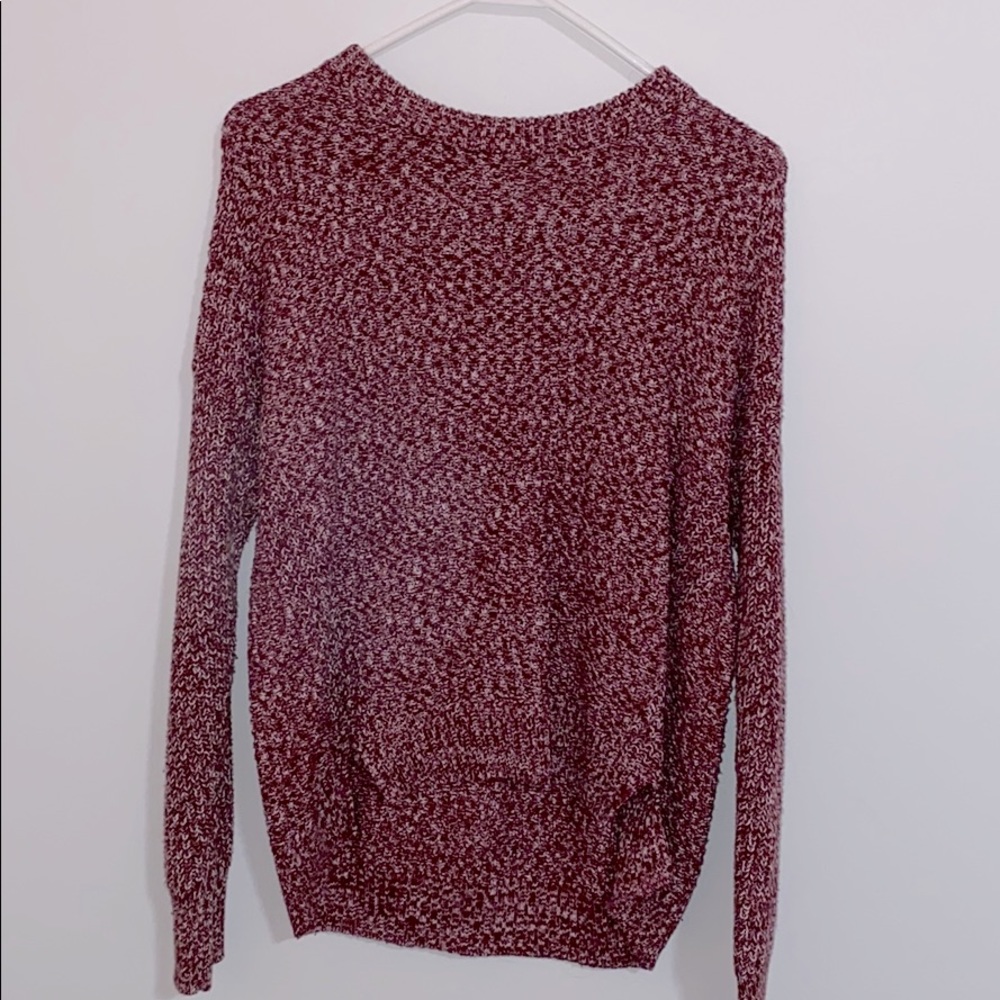 Maroon knitted sweater
